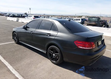 2014 Mercedes-Benz E 350 z USA, uszkodzony, nr VIN WDDHF5KB6EA811547